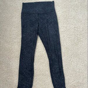 Lululemon Women's Leggings Size 4